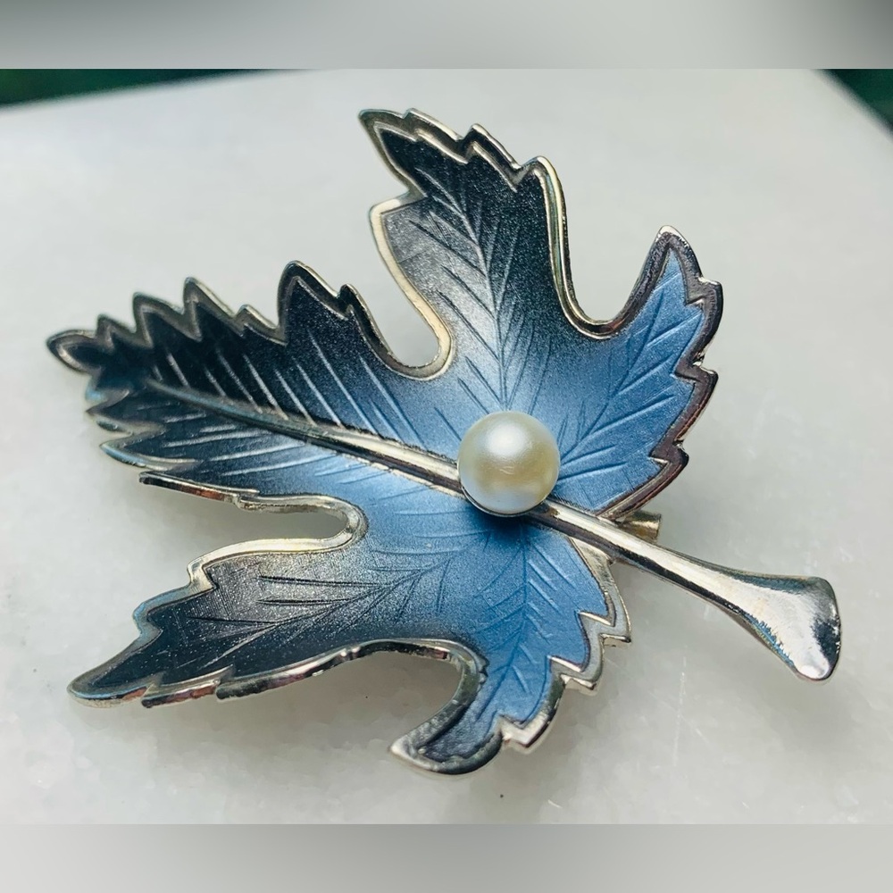 Vintage Blue Enamel Leaf Brooch with Pearl
